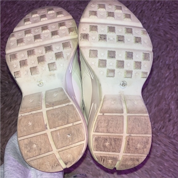 Gucci X Disney sneakers - Picture 2 of 6